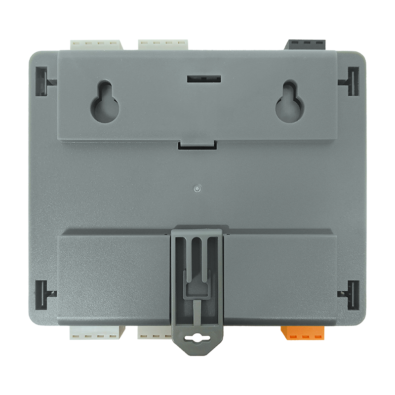 8Universal - Back1.png