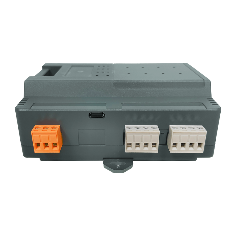 8Universal - foot1.png